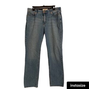 Women’s Levi’s jeans